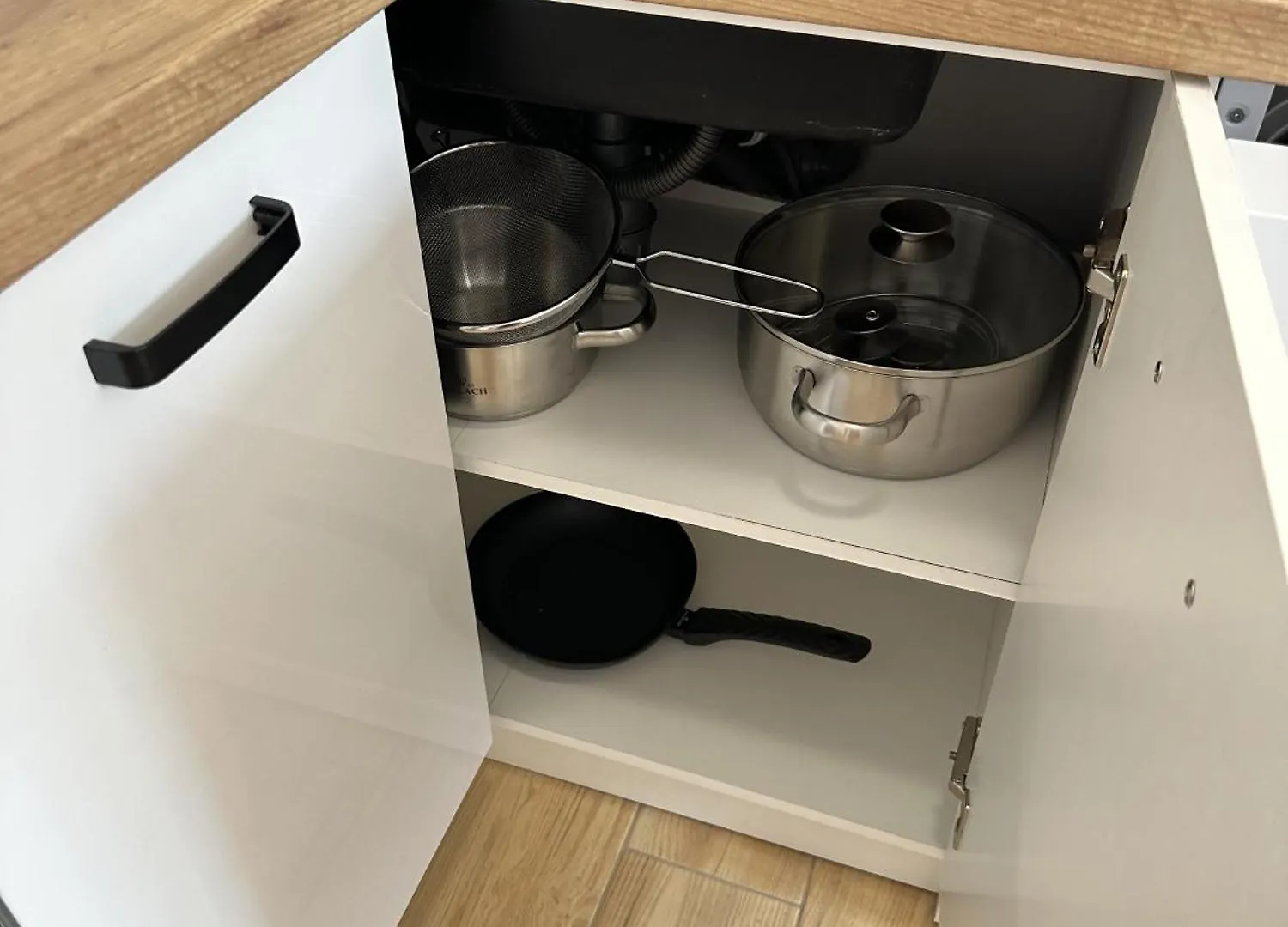 Nowe Apartamenty Zabierzow Apartment